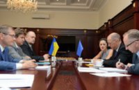 Александр Вилкул провел встречу с послом Европейского Союза в Украине Яном Томбински