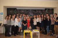 ​Диктант по украинскому, викторины и поэзия: в Молодежном центре Днепра отметили День украинской письменности и языка