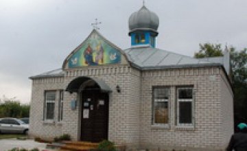 Владыка Ириней освятил новый храм в Новомосковском районе