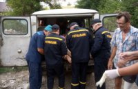​ На Днепропетровщине врачи вызвали спасателей, чтобы транспортировать тяжелобольную женщину в карету скорой