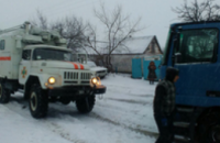  В Днепропетровской области спасатели извлекли грузовик из стены частного дома (ФОТО)