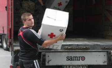 «Народная армия» передала 8 тонн «гуманитарки» бойцам АТО (ФОТО)