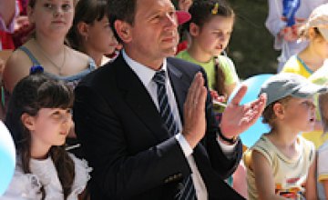Иван Ступак поздравил детский санаторий №1 с Днем защиты детей