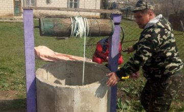 ​На Днепропетровщине женщина упала в колодец глубиной 17 метров (ФОТО)