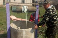 ​На Днепропетровщине женщина упала в колодец глубиной 17 метров (ФОТО)