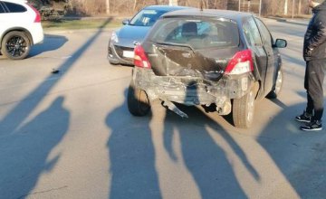 На Днепропетровщине столкнулись две легковушки: пострадала беременная женщина 