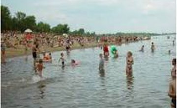 В Днепропетровской области детей бесплатно обучат плаванию