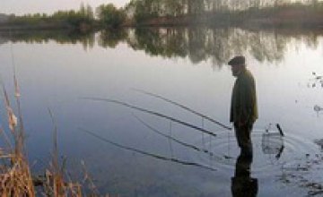 На Днепропетровщине депутат одного из горсоветов попался с электроудочкой