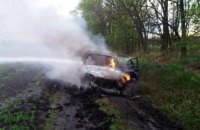 ​В Павлоградском районе на ходу загорелся Chevrolet: водитель успел покинуть пылающее авто (ФОТО)