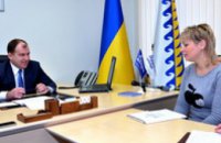 Губернатор Дмитрий Колесников провел первый в 2014 году прием граждан: четверо воспитанников многодетной семьи обеспечат летним 