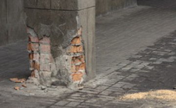Еще один взрыв в центре Днепропетровска: взорвалась урна