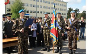 80 воинов Днепропетровской воздушно-десантной бригады присягнули на верность Украине