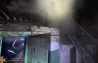 В Кривом Роге спасатели ликвидировали пожар в гараже на ул. Ползунова