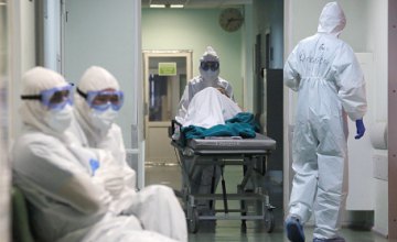 С конца февраля число пациентов с COVID-19 увеличилось в три раза, - замдиректора больницы Мечникова