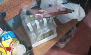 На Днепропетровщине задержаны трое мужчин за серию краж из продуктовых магазинов