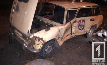 ​На Днепропетровщине столкнулись две легковушки: пострадал один из водителей
