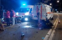 В Днепре на Набережной Audi вылетела с дороги: пострадавших вырезали из искореженной машины (ФОТО)