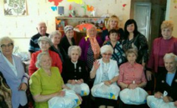 Ко Дню Победы Фонд Вилкула оказал помощь ветеранам, малообеспеченным, пенсионерам и инвалидам в Терновке 