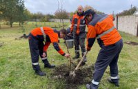 Новий сквер у Солоному з’явився завдяки відмові споживачів від друкованих платіжок за розподіл газу (ФОТО)