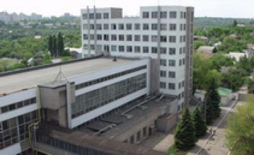 Днепропетровский агрегатный завод сократил реализацию на 7,4% 