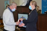 У Дніпропетровській ОДА вручили державні нагороди родинам загиблих добровольців