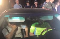 В Чернигове активисты задержали машину с деньгами для скупки голосов провластным кандидатом в нардепы, - Филатов (ФОТО)