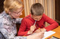 На Дніпропетровщині 62 дитини виховується у патронатних сім’ях 