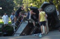 В центре Днепропетровска провалился грузовик (ОБНОВЛЕНО)