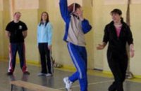 В Запорожье студент умер на уроке физкультуры