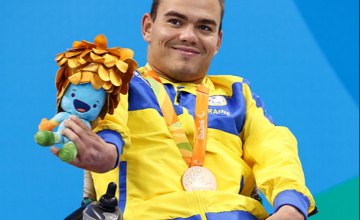 Пловец Антон Коль из Днепропетровщины завоевал «серебро» на Паралимпийских играх в Токио