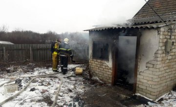 При пожаре в частном доме в Покровском районе погиб 49-летний мужчина