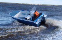 Днепропетровцев призывают не плавать на лодках зимой