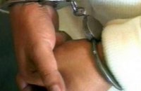 Криворожским злоумышленникам за кражу игрушечного автомата грозит 7 лет тюрьмы