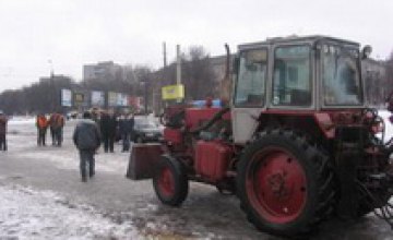 Потоп в центре Днепродзержинска, на водоканале произошла авария (ФОТО)