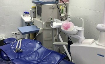 В Мариуполе 2-летний ребенок умер в кресле у стоматолога (ВИДЕО)