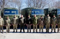 Прохідні, потужні та підходять для спецзавдань: Дніпро відправив на фронт чергову партію необхідних вантажівок 