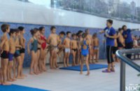 В СК «Метеор» активно идет набор детей в групповые занятия по плаванию