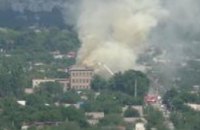 В Запорожье уже несколько часов горит школа 