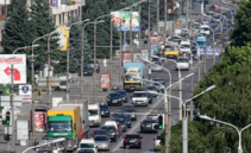 Днепропетровские пробки: сегодня «стоят» 6 улиц города