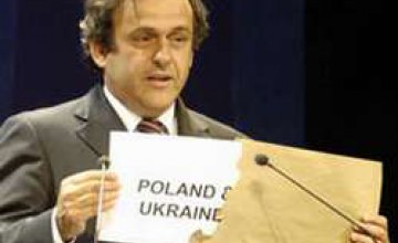 Ющенко пригласит генсекретаря УЕФА в Днепропетровск в марте 2008 года