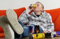 В Днепре будут бороться с употреблением энергетических напитков детьми