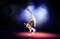 Акробати, еквілібристи та гімнасти: у Дніпрі розпочався 11-й фестиваль «Яскрава арена Дніпра»