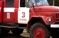 На трассе Харьков-Симферополь сгорел грузовик с макулатурой