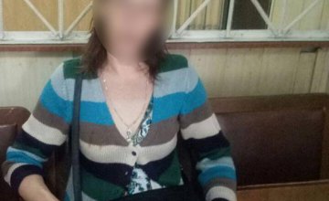 В Днепре полиция задержала пьяную мать, которая избила своих детей
