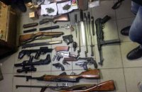 Домашний оружейный склад: житель Новомосковска хранил дома огнестрельное оружие и боеприпасы