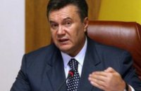 Я остаюсь не только легитимным президентом Украины, но и Верховным главнокомандующим, - Виктор Янукович