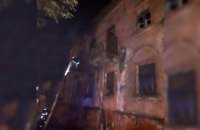 В Каменском спасатели ликвидировали пожар в заброшенном здании: огнем уничтожено 100 кв. метров