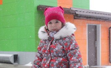 Четырехлетняя Вика из Соленого получит слуховой имплант и сможет наконец-то услышать мир