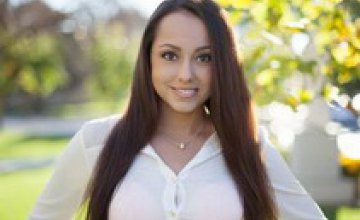  Анна Мороз из Днепродзержинска завоевала звание «Мисс фото» на конкурсе «Мисс украинская диаспора»