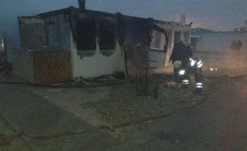 В Каменском загорелся модульный городок для переселенцев: погиб 2-летний ребенок